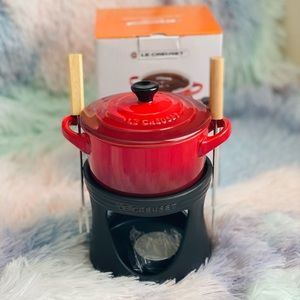 Le Creuset Chocolate Cheese Fondue Set